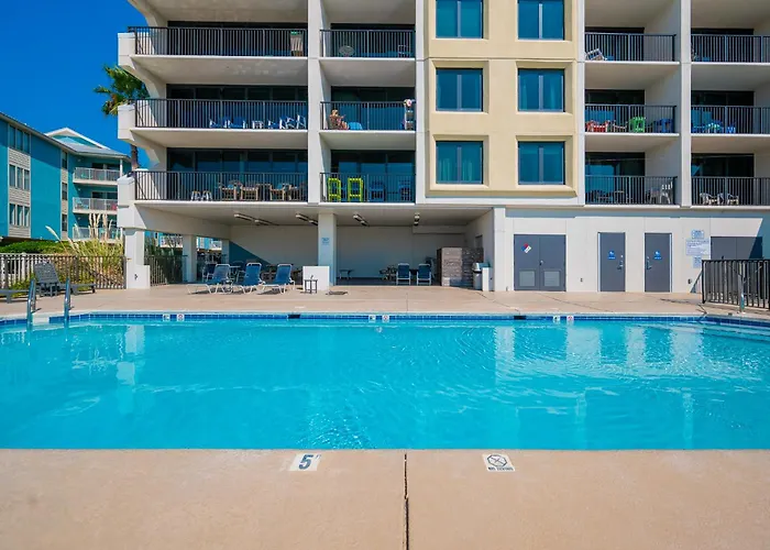 Apartment Island Winds West 677