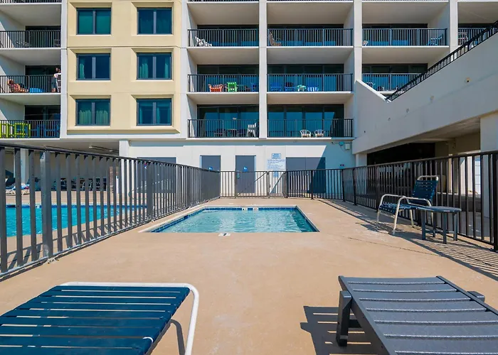 Island Winds West 677 Apartment