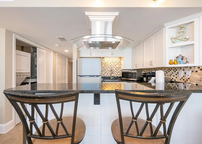 Island Winds West 677 Apartment